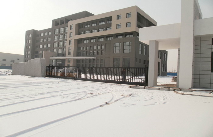 吉林省新譽(yù)投資有限公司智能無(wú)軌懸浮門工程案例 - 中出網(wǎng)-智能出入口與停車充電門戶