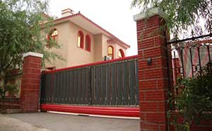 北京龍聚山莊智能無軌懸浮門工程案例