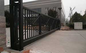 石家莊市3302兵工廠智能無軌懸浮門工程案例