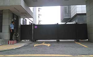 廣東建筑文化遺產(chǎn)保護(hù)園智能懸折門工程案例 - 中出網(wǎng)-智能出入口與停車充電門戶