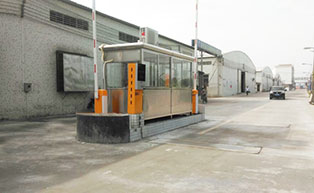 虹盛物流園停車場系統(tǒng)工程案例 - 中出網-智能出入口與停車充電門戶