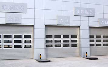 帶可視窗車庫(kù)門