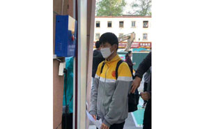 洛陽(yáng)市二十六中安裝安天下測(cè)溫安檢門(mén)案例