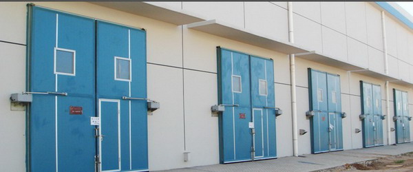 工業(yè)車庫(kù)門