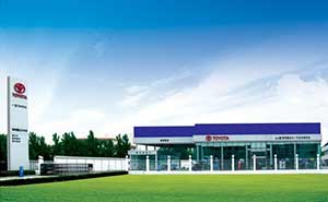 南陽(yáng)順達(dá)爾豐田4S店伸縮門案例 - 中出網(wǎng)-智能出入口與停車充電門戶