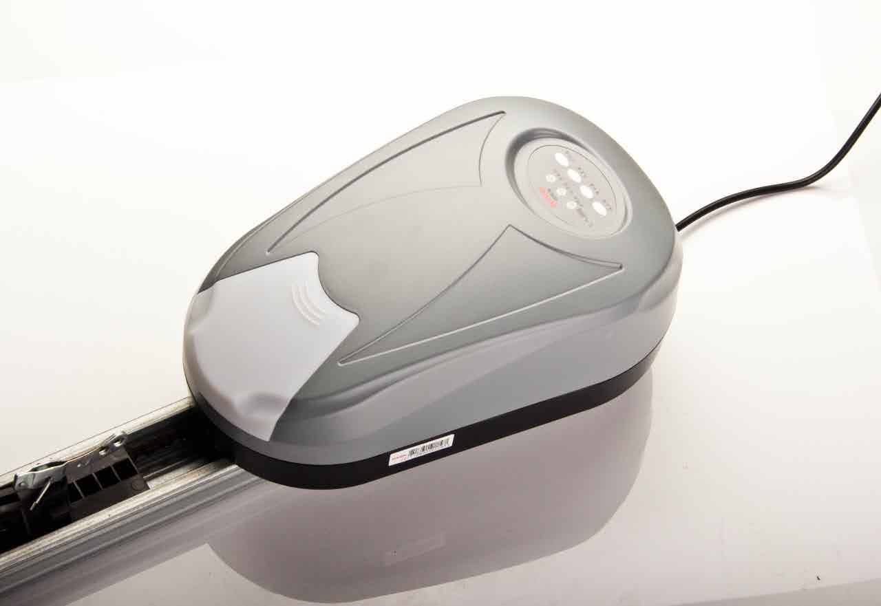 飛人車庫門開門機