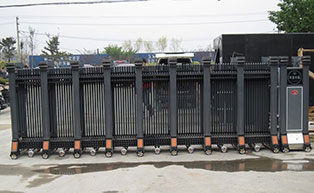 鞍山湯崗子鎮(zhèn)政府伸縮門工程案例