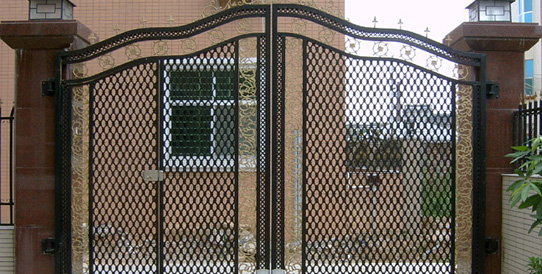 別墅大門(mén)