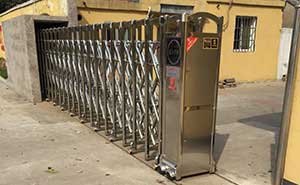 73578水上部隊伸縮門案例