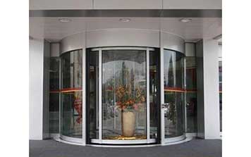 兩翼旋轉(zhuǎn)門