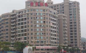 云霄泰景麗都卷簾門案例 - 中出網(wǎng)-智能出入口與停車充電門戶