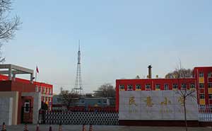 齊齊哈爾市民意小學電動伸縮門案例