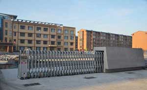 綏化訓華小學電動伸縮門案例