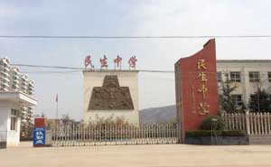 天水秦安縣民生中學伸縮門案例