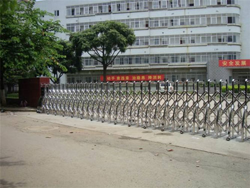 電動(dòng)伸縮門