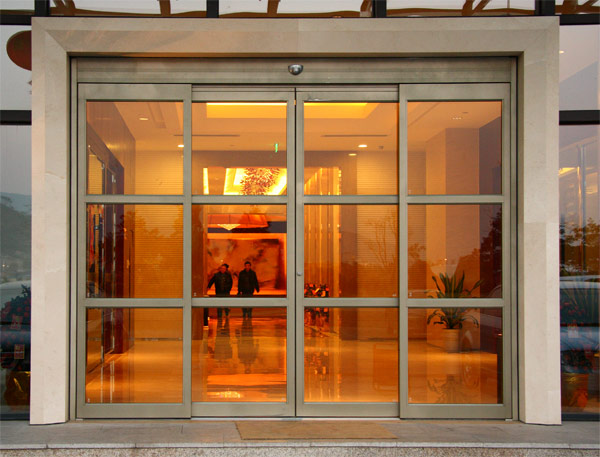 感應(yīng)門(mén)