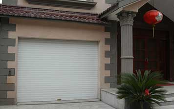 車(chē)庫(kù)保溫門(mén)