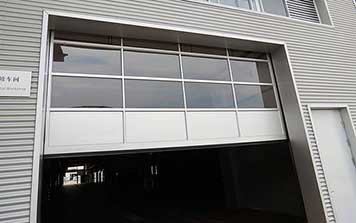 4S店提升門(mén)