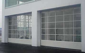 4S店提升門(mén)