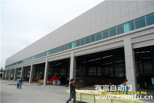 益陽沅江太陽鳥車間抗風卷簾門案例 - 中出網(wǎng)-智能出入口與停車充電門戶