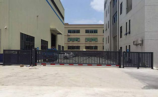 惠州大亞灣遠(yuǎn)大石化有限公司懸浮門工程案例 - 中出網(wǎng)-智能出入口與停車充電門戶