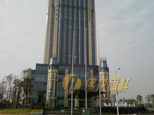 南昌格蘭云天國(guó)際酒店旗桿案例 - 中出網(wǎng)-智能出入口與停車充電門戶