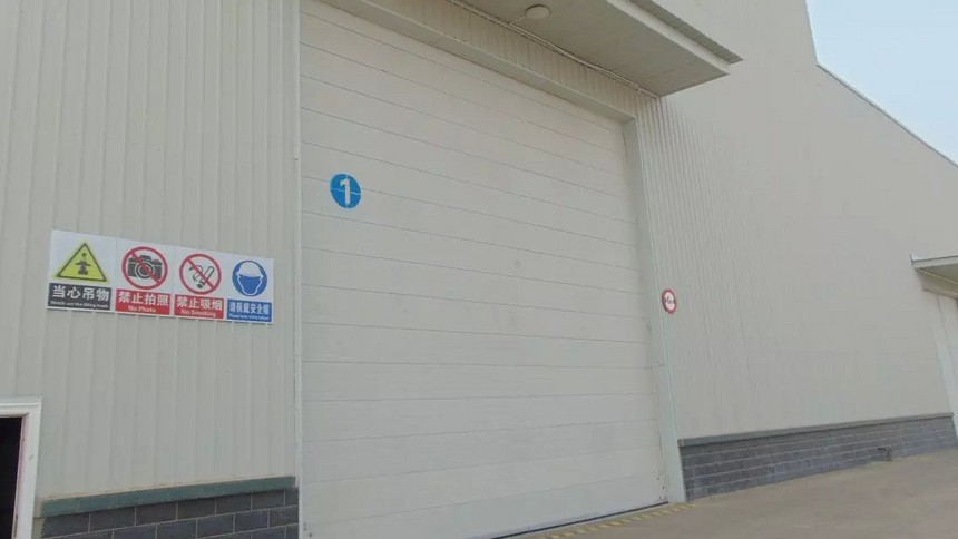 大型工業(yè)提升門