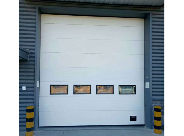 工業(yè)滑升門(mén)