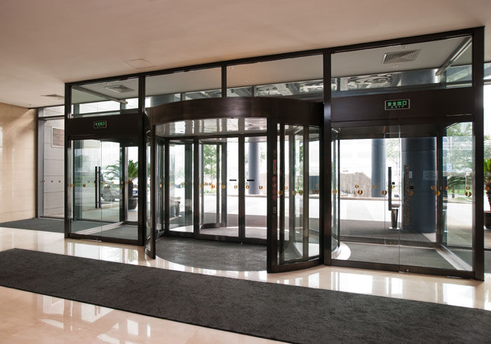 北京工大建國(guó)酒店旋轉(zhuǎn)門工程案例 - 中出網(wǎng)-智能出入口與停車充電門戶