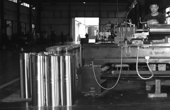 卓奧世鵬升降柱