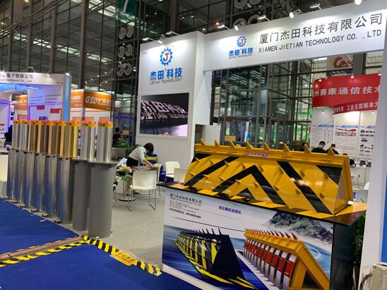 杰田科技展區(qū) 升降柱、路障機(jī)、破胎器 超強(qiáng)防撞 實(shí)力吸睛