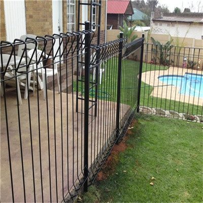 惠州三角折彎造型護(hù)欄網(wǎng) 車間倉庫隔離鐵絲網(wǎng) 汕尾廠區(qū)圍墻圍網(wǎng)定做