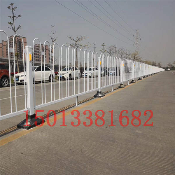 韶關(guān)機機非車道護欄 河源活動式乙型護欄定做