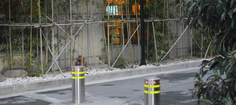 上海全季酒店升降柱案例 - 中出網(wǎng)-智能出入口與停車充電門(mén)戶