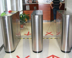 上海某健身俱樂部通道閘案例 - 中出網(wǎng)-智能出入口與停車充電門戶