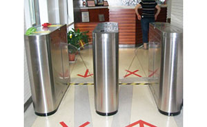 上海某健身俱樂部通道閘案例