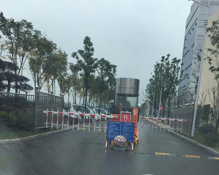 常德技術學院應用停車場系統(tǒng)案例 - 中出網(wǎng)-智能出入口與停車充電門戶