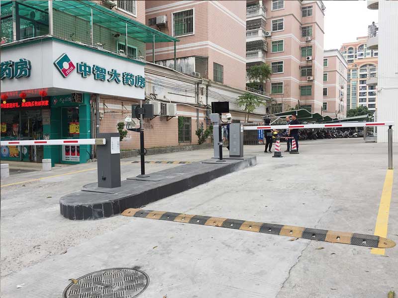 中山源田骨科醫(yī)院應(yīng)用車牌識(shí)別系統(tǒng)案例 - 中出網(wǎng)-智能出入口與停車充電門戶