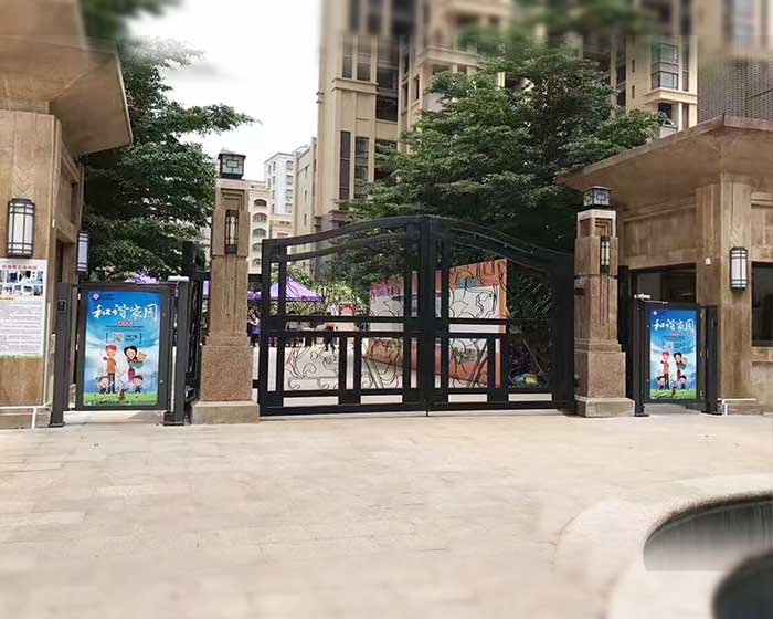 惠州天翔華利苑小區(qū)應(yīng)用廣告門(mén)案例 - 中出網(wǎng)-智能出入口與停車(chē)充電門(mén)戶(hù)