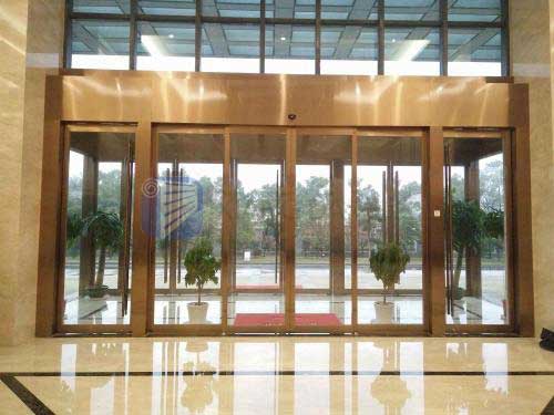 玻璃自動(dòng)門