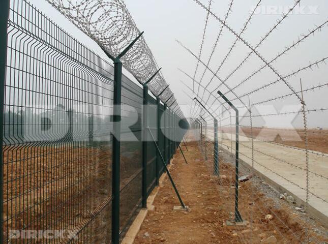 成都雙流國(guó)際機(jī)場(chǎng)護(hù)欄案例 - 中出網(wǎng)-智能出入口與停車充電門戶