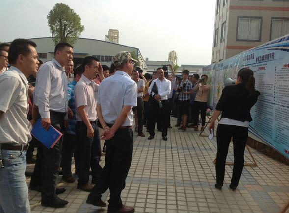 佛山電動(dòng)伸縮門行業(yè)赴廣西賀州投資考察