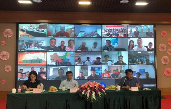 藍(lán)卡召開(kāi)云年度工作會(huì)議