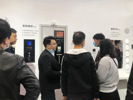 狄耐克智能梯控展示區(qū)域也“魅力十足”