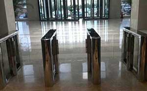 杭州銀江酒店大廈通道閘案例 - 中出網(wǎng)-智能出入口與停車充電門戶