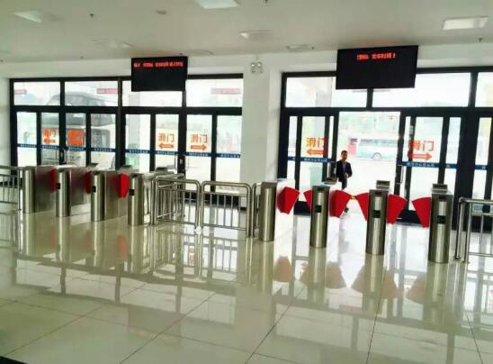 湖北省客運(yùn)站自助售檢票系統(tǒng)通道閘案例 - 中出網(wǎng)-智能出入口與停車充電門戶