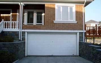 翻板車庫(kù)門(mén) - 翻板車庫(kù)門(mén)