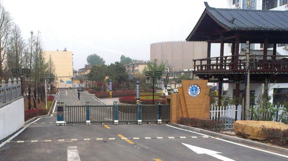 中華人民共和國(guó)海事局伸縮門案例 - 中出網(wǎng)-智能出入口與停車充電門戶