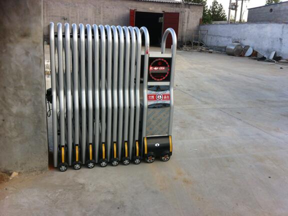 石家莊出安智能伸縮門(mén)在石家莊凱美奇洗滌用品有限公司的風(fēng)采展示