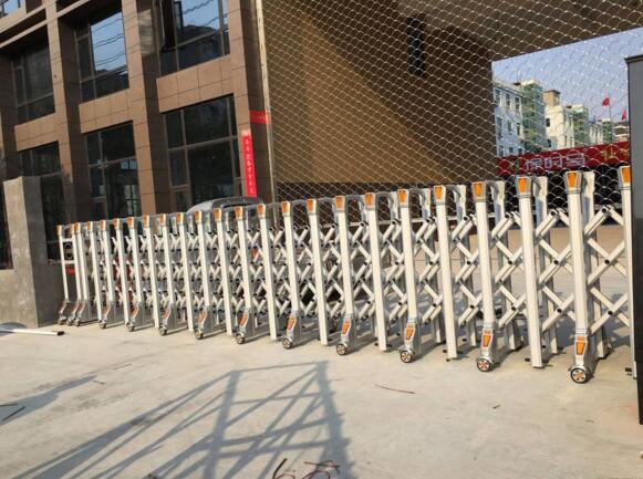 石家莊鐵道大學(xué)訂購石家莊出安智能電動伸縮門